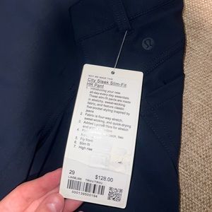 BNWT Lululemon size 29 city sleek slim fit HR pant